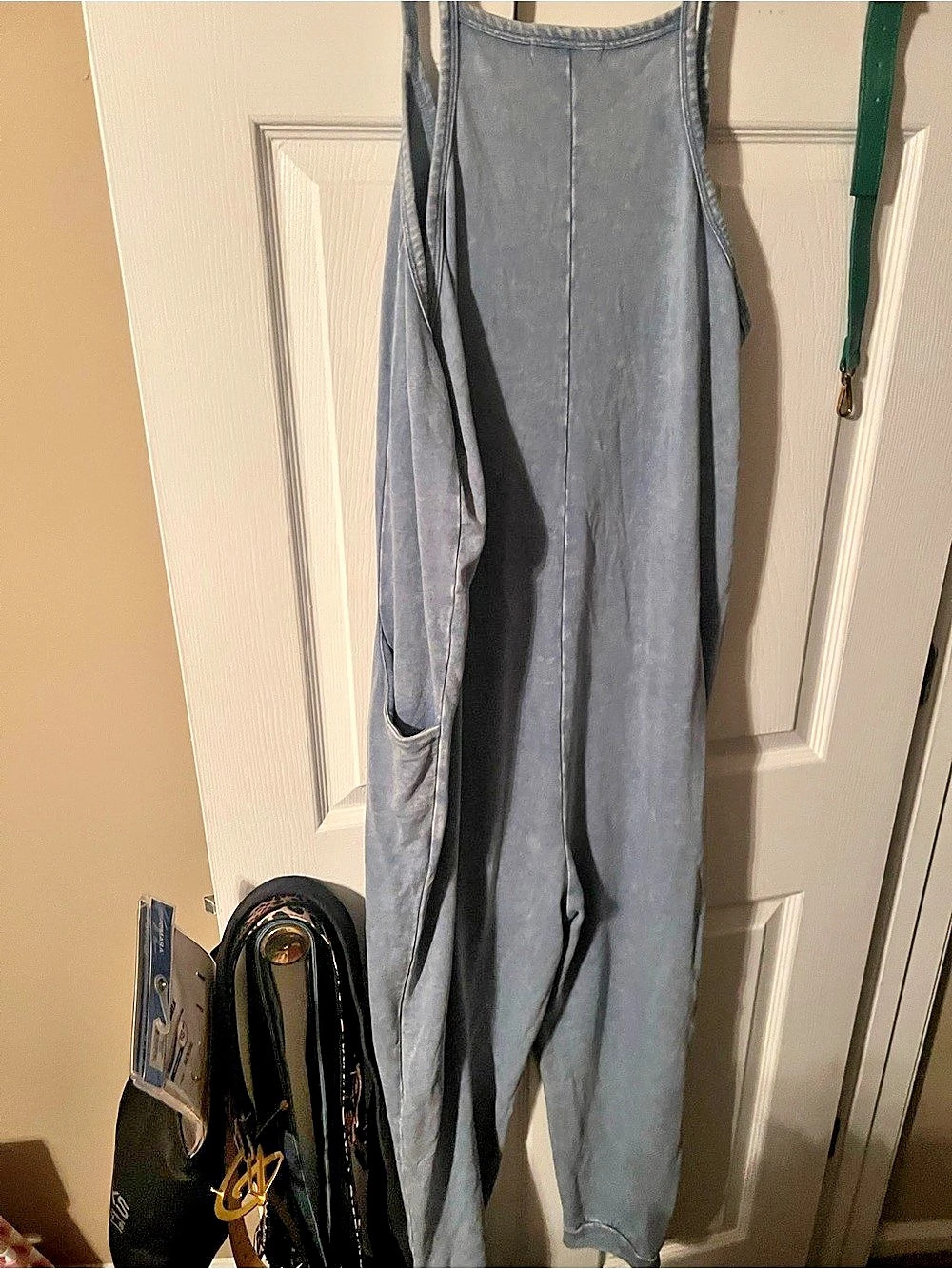 Universal Thread Women’s Blue Jumpsuit Size large - Picture 3 of 5